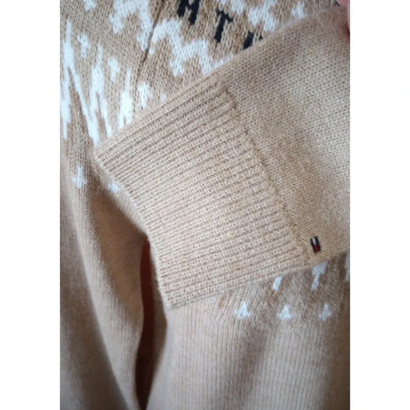 Tommy Hilfiger Women's Sweater Sz M Fair Isle Turtleneck Sweater Tan Brown NWT - Picture 5 of 9